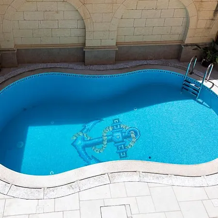 3 Bedroom Farmhouse With Private Pool In Zebbug Gozo *