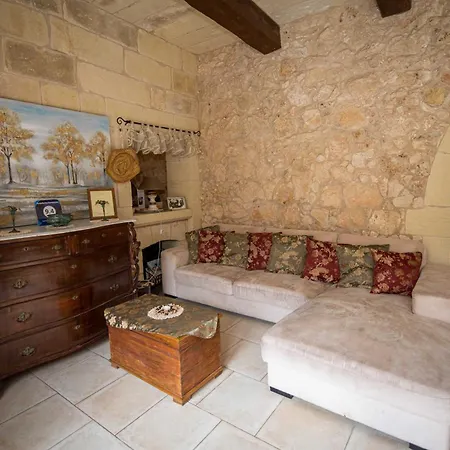 3 Bedroom Farmhouse With Private Pool In Zebbug Gozo Сasa de vacaciones Zebbug (Gozo)
