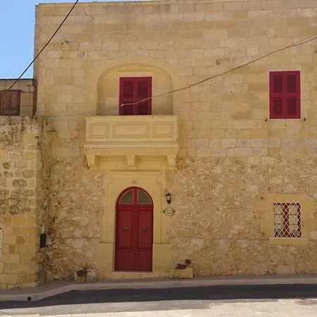 3 Bedroom Farmhouse With Private Pool In Zebbug Gozo * Zebbug (Gozo)
