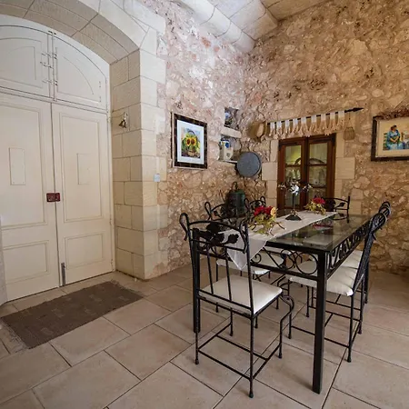 3 Bedroom Farmhouse With Private Pool In Zebbug Gozo * Zebbug (Gozo)