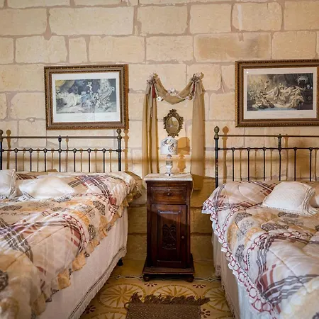 3 Bedroom Farmhouse With Private Pool In Zebbug Gozo Holiday home